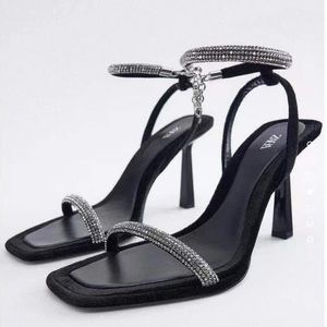 ZARA HIGH-HEEL STUDDED SANDALS‎